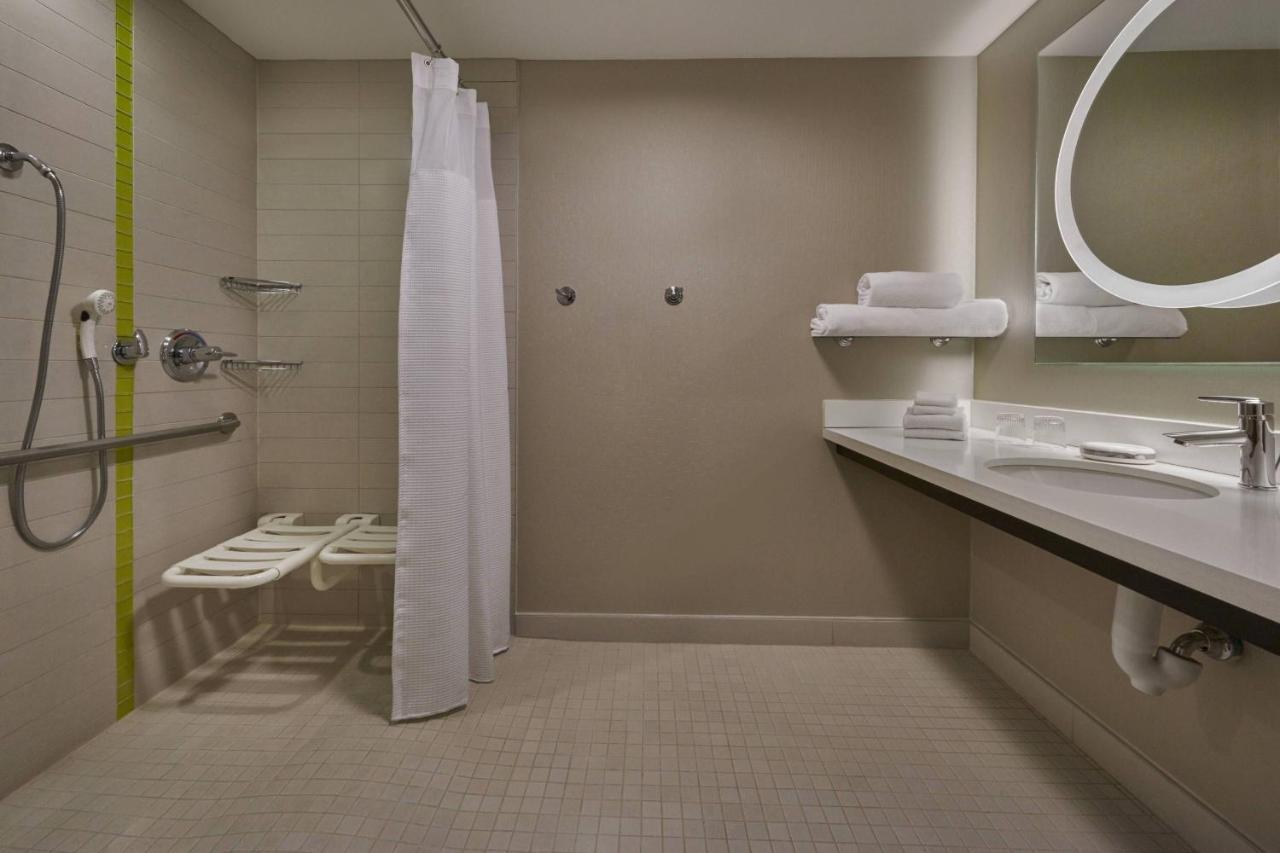 Springhill Suites By Marriott Toronto Vaughan Exterior foto