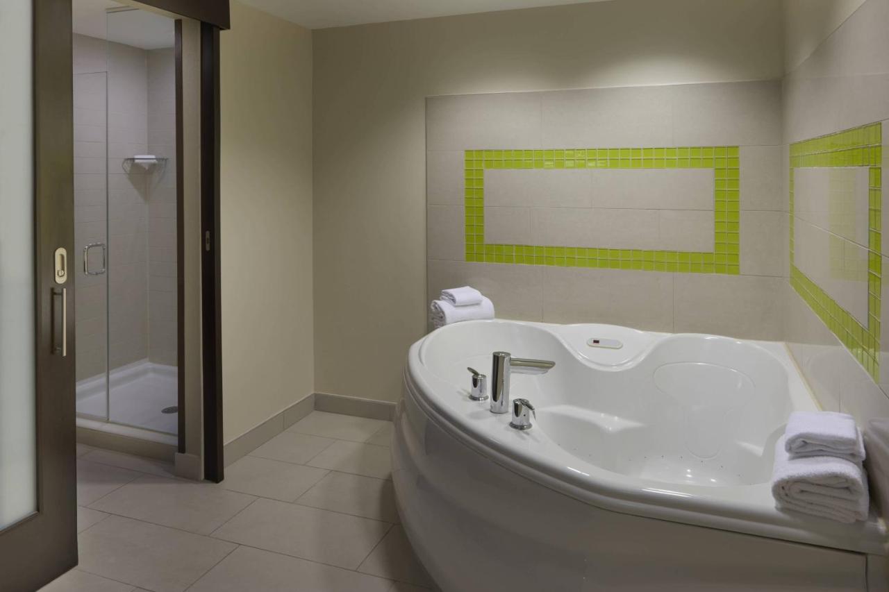 Springhill Suites By Marriott Toronto Vaughan Exterior foto